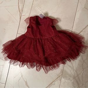 Baby girl holiday dress NWOT glittery